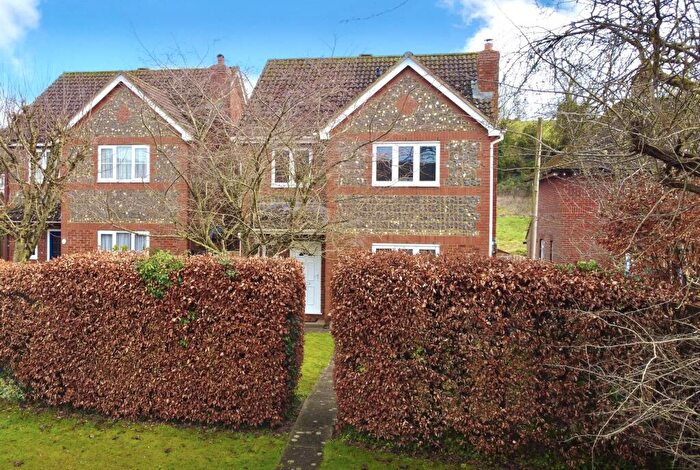 4 Bedroom Detached House For Sale In Chandlers Lane, Aldbourne, SN8