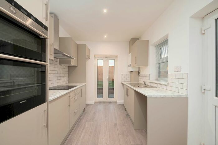 3 Bedroom Terraced House To Rent In College Street, Cleethorpes, DN35