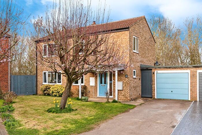 4 Bedroom Link Detached House For Sale In Church View, Oakington, Cambridgeshire, CB24