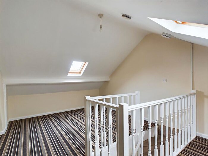3 Bedroom Terraced House For Sale In Nelson Street, Scarborough, YO12