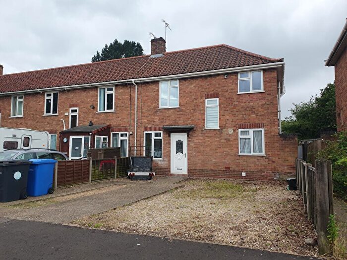 5 Bedroom Semi-Detached House To Rent In Stevenson Road, Norwich, NR5