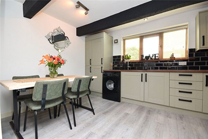 3 Bedroom Terraced House For Sale In White Lee Road, Batley, West Yorkshire, WF17