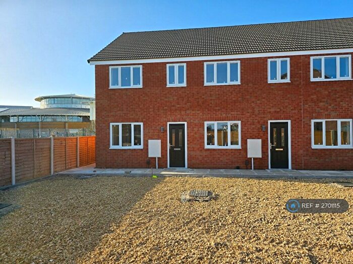 2 Bedroom Terraced House To Rent In Church Row, Grantham, NG31