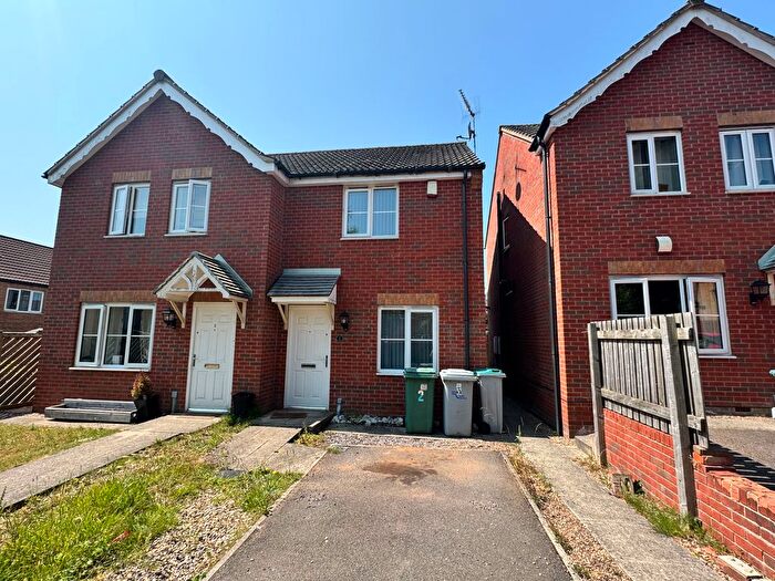 2 Bedroom Property To Rent In Clay Cross Drive, Mansfield, NG21