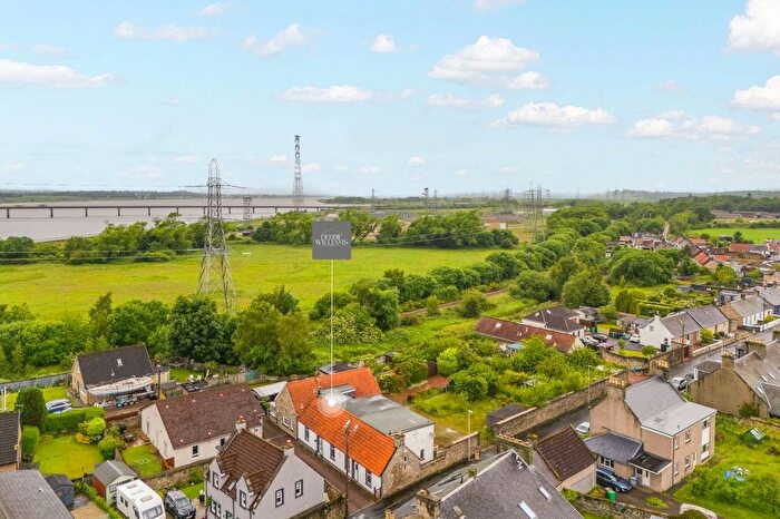 3 Bedroom Semi-Detached House For Sale In Kilbagie Street, Kincardine, FK10