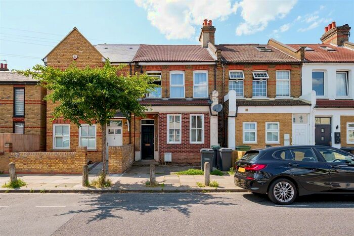 1 Bedroom Flat To Rent In Eldon Road, Wood Green, N22