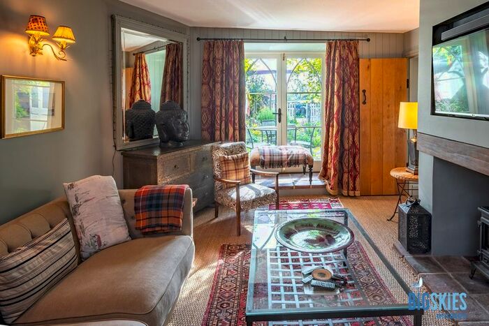 2 Bedroom Property For Sale In New Road, Cley, Holt, NR25