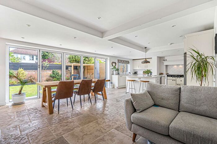 3 Bedroom Detached House For Sale In Homelands, Leatherhead, KT22