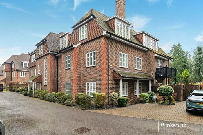3 Bedroom Apartment For Sale In London Road, Sunningdale, Ascot, Berkshire, SL5