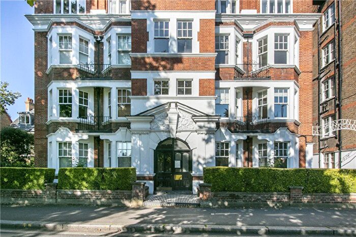2 Bedroom Flat For Sale In Sutton Lane North, London, W4