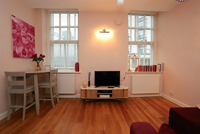 1 Bedroom Flat For Sale In Water Street, Manchester, M3