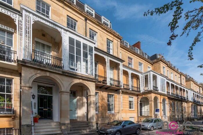 2 Bedroom Flat To Rent In Lansdown Place, Cheltenham, GL50