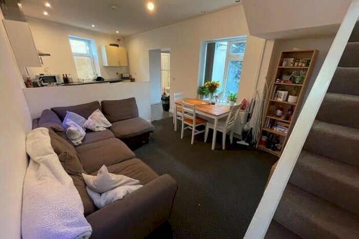 4 Bedroom Terraced House To Rent In Cranbrook Street Cardiff, CF24