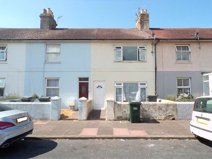 2 Bedroom House To Rent In Rye Street, Eastbourne, BN22