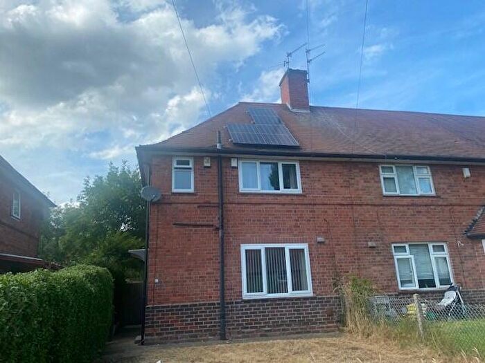 3 Bedroom Semi-Detached House To Rent In Holcombe Close, Nottingham, NG8