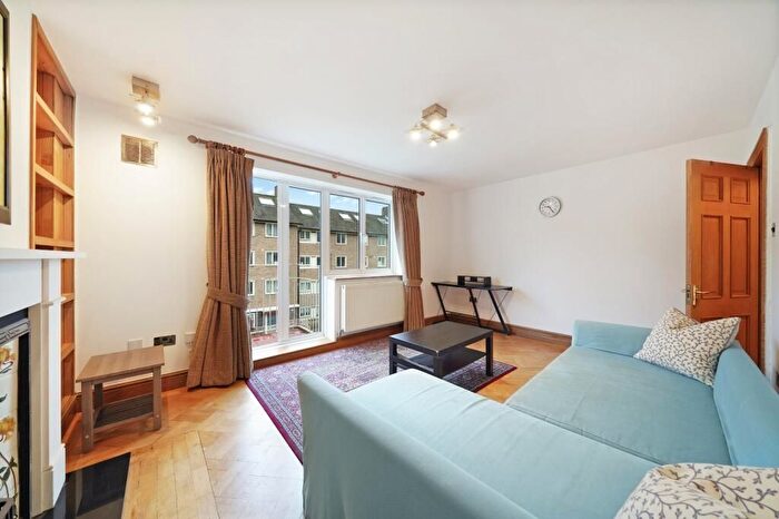 2 Bedroom Flat To Rent In Abercorn Place, Londonm, NW8