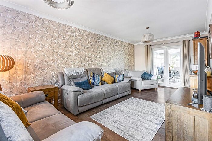 3 Bedroom Terraced House For Sale In Burnett Square, Hertford, SG14