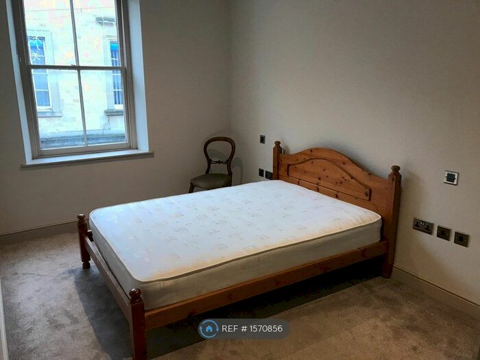 1 Bedroom Flat To Rent In Brookmoor House, Cirencester, GL7