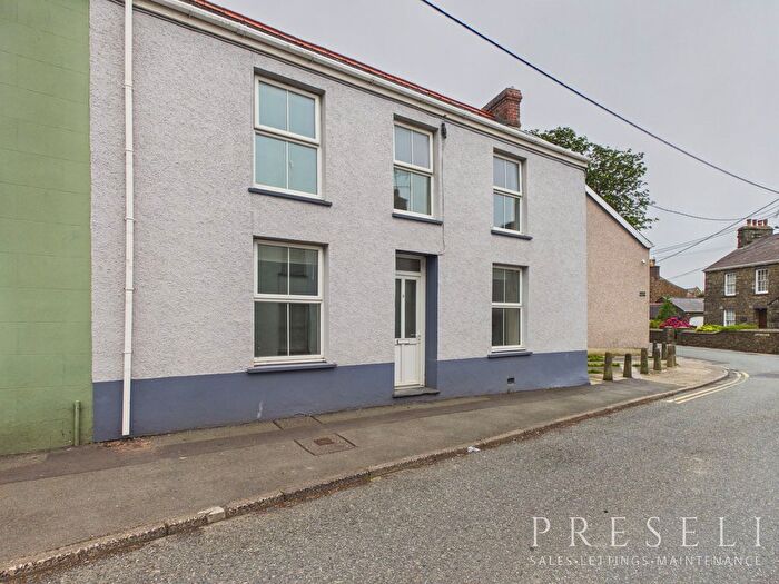 4 Bedroom Terraced House To Rent In Hottipass Street, Fishguard, SA65