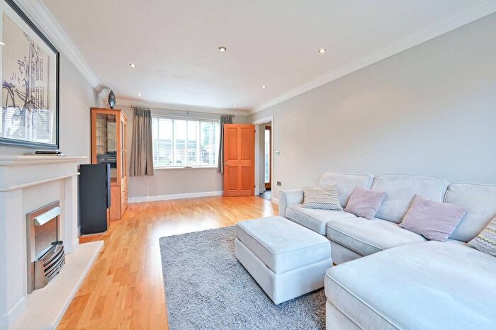 3 Bedroom Detached House To Rent In Glaziers Lane, Wanborough, Normandy, GU3