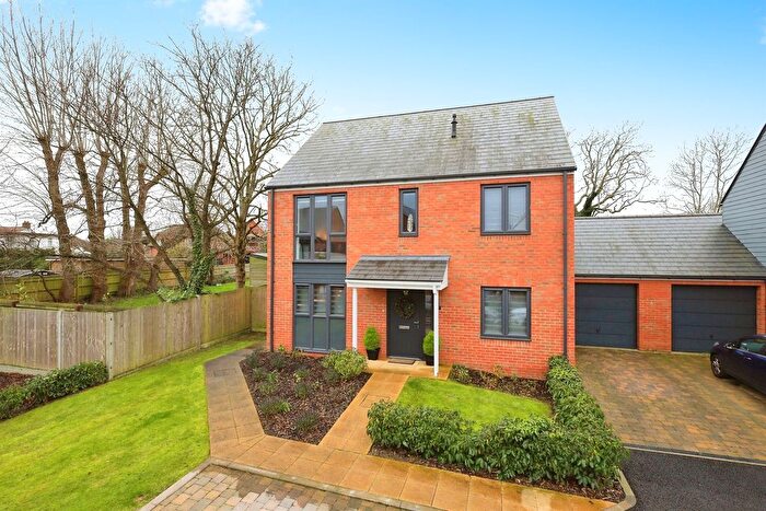 4 Bedroom Detached House For Sale In Birch Road, Polegate, BN26