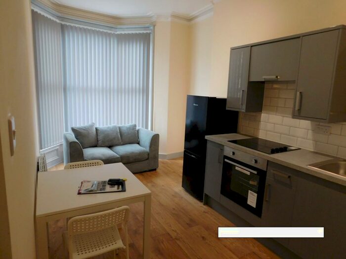 2 Bedroom Apartment To Rent In High Street, Bangor, Gwynedd, LL57