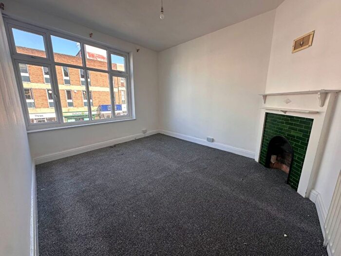 3 Bedroom Flat To Rent In High Street, Orpington, BR6