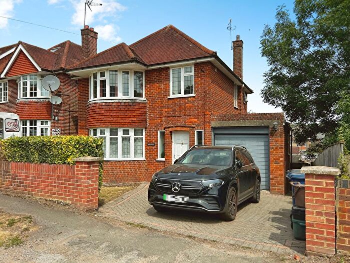 3 Bedroom Detached House For Sale In Colville Road, High Wycombe, HP11