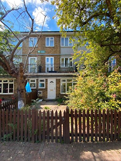 1 Bedroom Flat To Rent In Manchester Road, London, E14