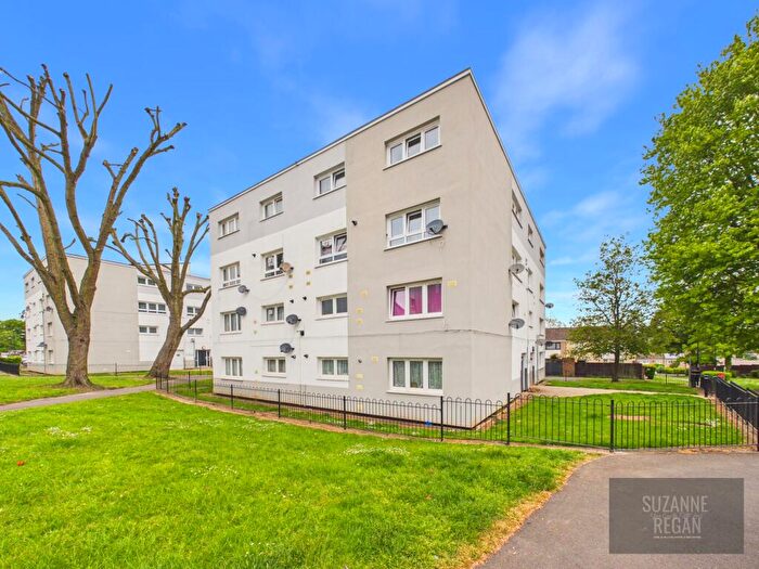 2 Bedroom Flat For Sale In Raphael Close, Whoberley, Coventry, CV5