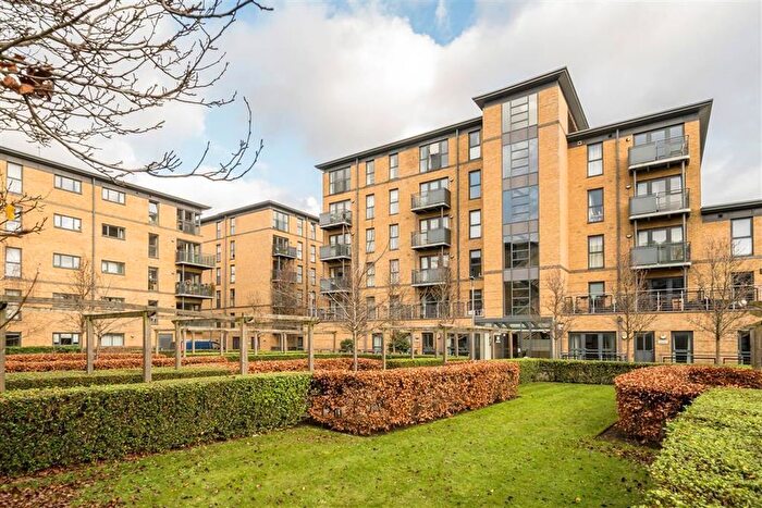 2 Bedroom Flat To Rent In Spa Road, London, SE16