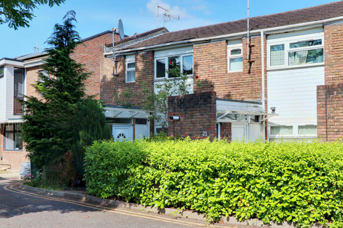 2 Bedroom Terraced House To Rent In Cowper Road, Kingston Upon Thames, Surrey, KT2