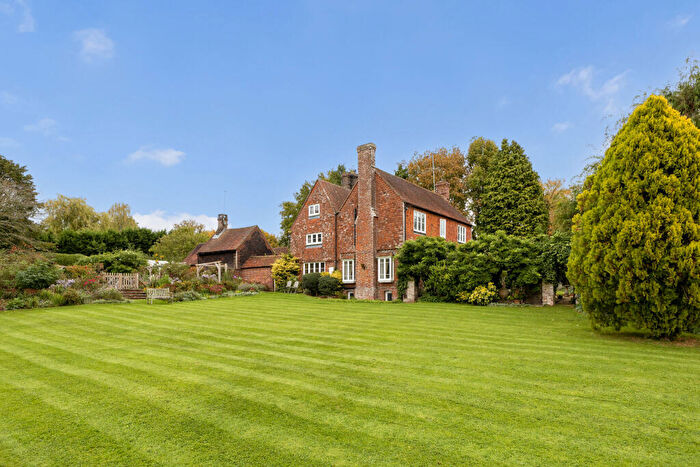 5 Bedroom Detached House For Sale In Luxfords Lane, East Grinstead, RH19
