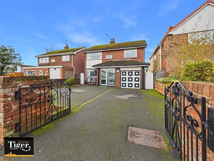 3 Bedroom Detached House For Sale In Fleetwood Road, Thornton-Cleveleys, FY5