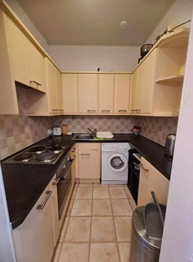 2 Bedroom Flat To Rent In Westfield Road, Gorgie, Edinburgh, EH11