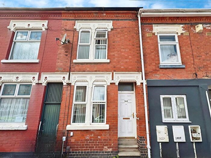2 Bedroom Terraced House For Sale In Asfordby Street, Leicester, LE5