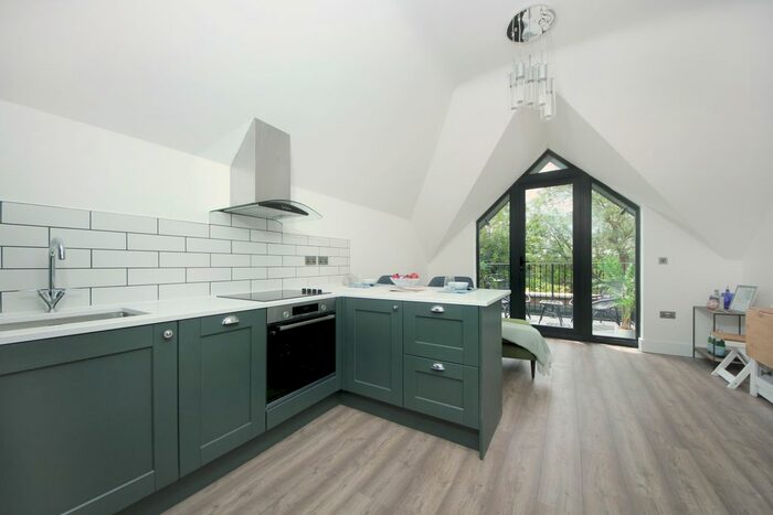 1 Bedroom Flat To Rent In Rosemont Road, London, W3