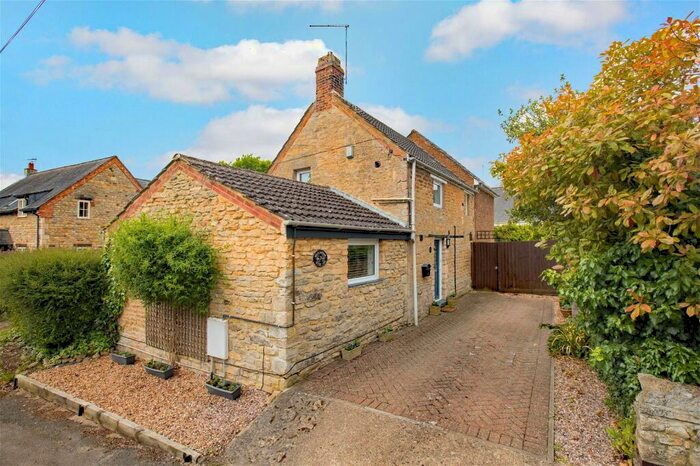 2 Bedroom Detached House For Sale In Little Lane, Stanion, Kettering, NN14