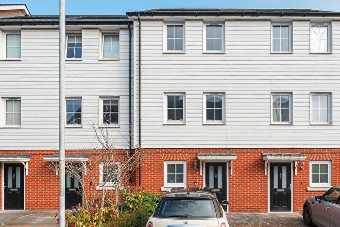 3 Bedroom Town House For Sale In Woodland Road, Sevenoaks, TN14
