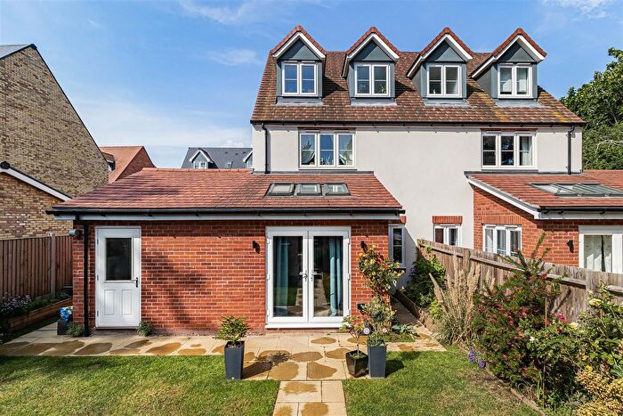 3 Bedroom Semi-Detached House For Sale In Webb Avenue, Newmarket, CB8