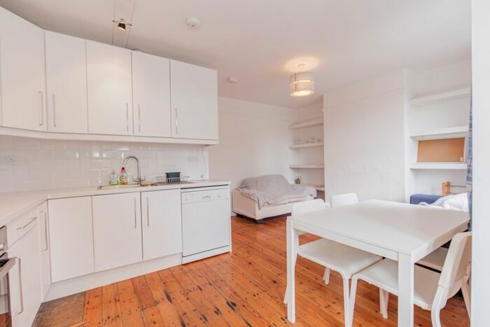 4 Bedroom Semi-Detached House To Rent In Glanville Road, Oxford OX4