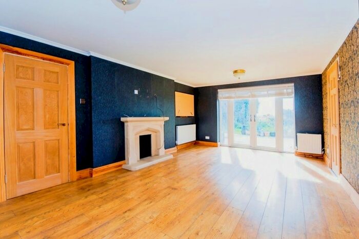 4 Bedroom Detached House For Sale In Thorney Road, Guyhirn, Wisbech, PE13