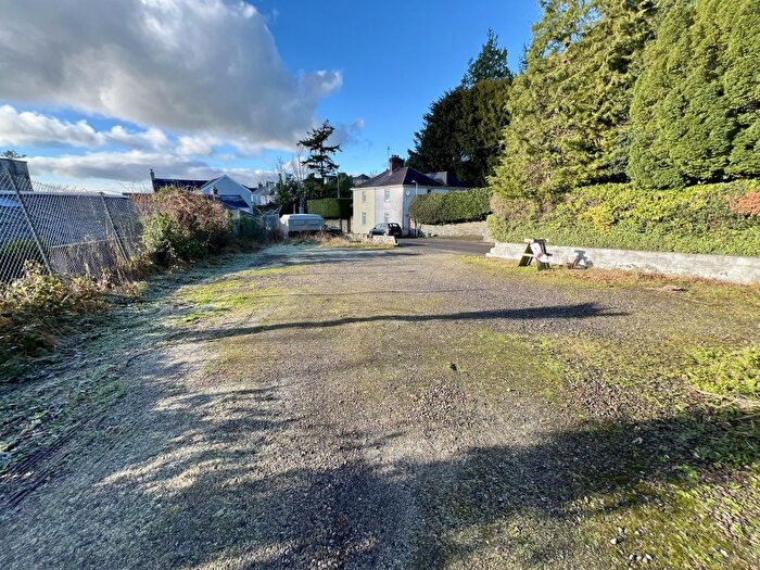 2 Bedroom Flat To Rent In Wellfield Road, Carmarthen, Carmarthenshire, SA31