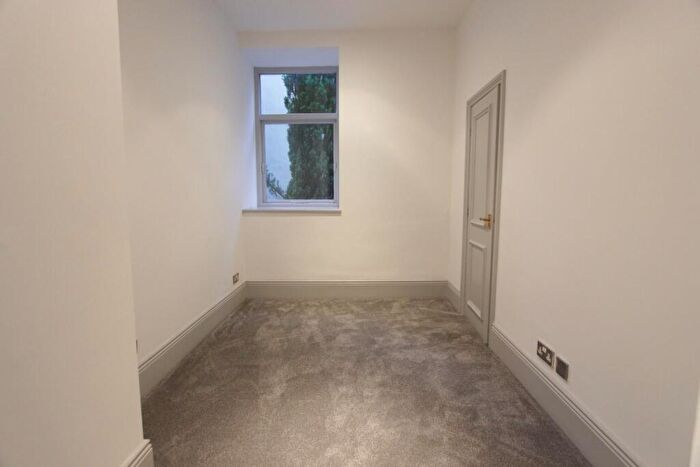 2 Bedroom Apartment To Rent In Tapton Park Road, Sheffield, S10
