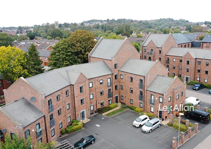 2 Bedroom Apartment For Sale In Argyle Close, Stourbridge, DY8