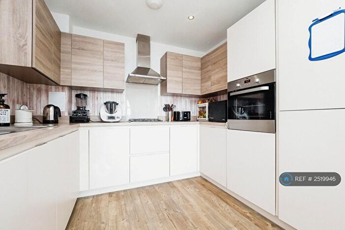 1 Bedroom Flat To Rent In Farsby House, Barking, IG11