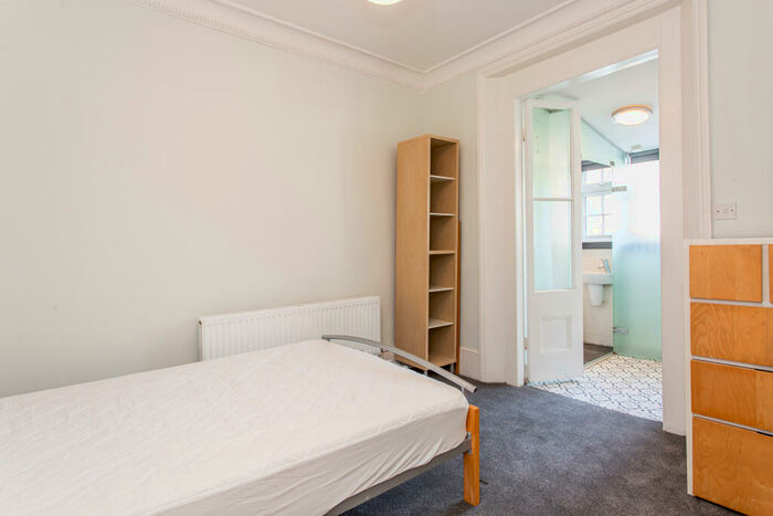 5 Bedroom Terraced House To Rent In Cardigan Road, Bow, E3