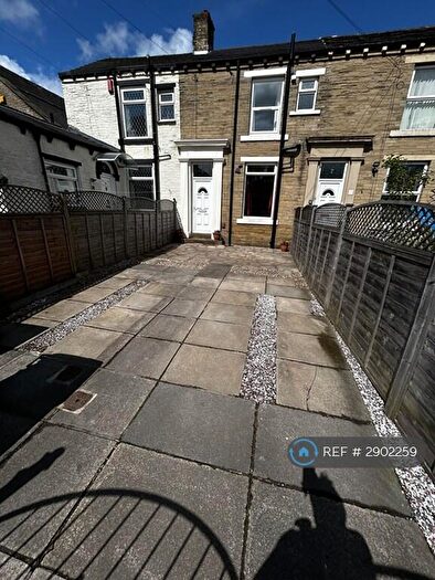 2 Bedroom Terraced House To Rent In Horsman St, Bradford, BD4