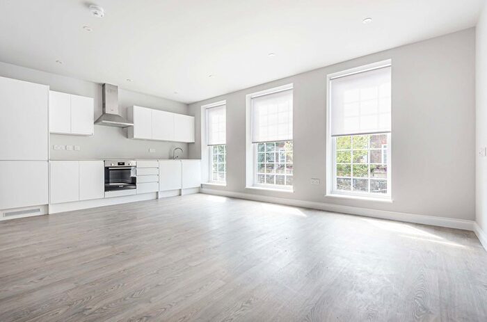 1 Bedroom Flat To Rent In Hill Road, Sutton, SM1
