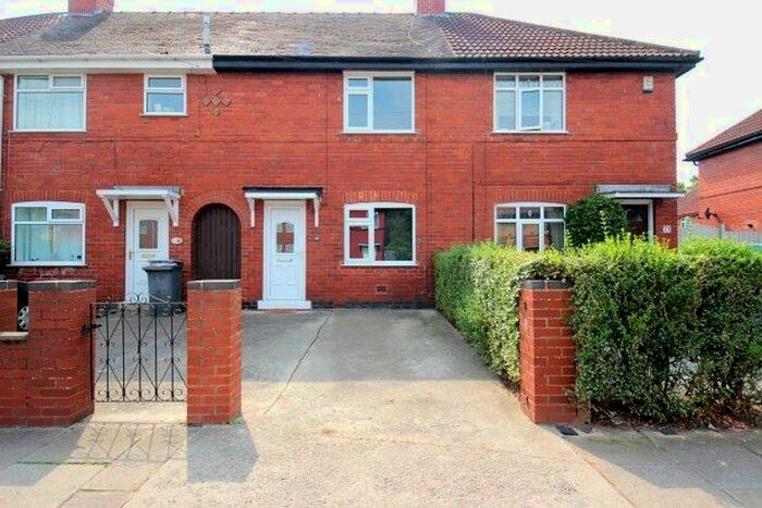3 Bedroom Terraced House To Rent In Fossway, York, YO31